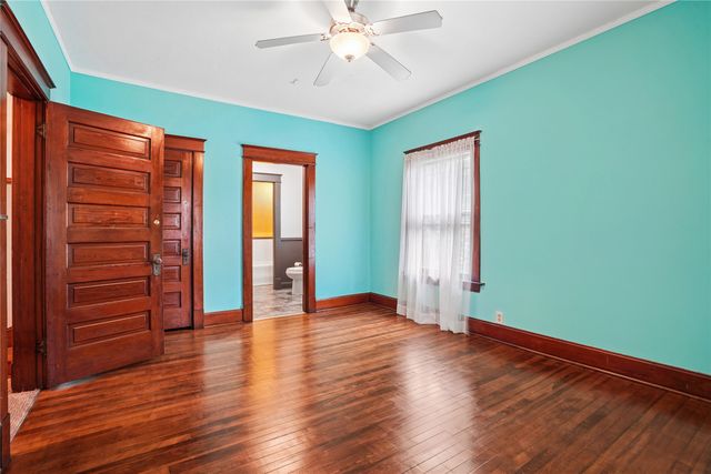 3719 Cottage Grove Avenue, Des Moines, IA 50311