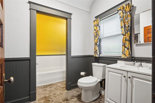 3719 Cottage Grove Avenue, Des Moines, IA 50311