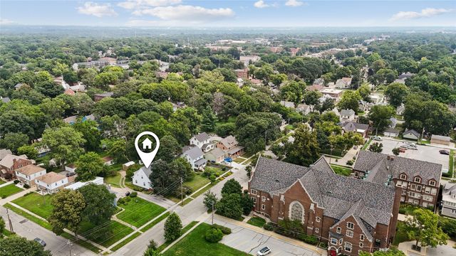 3719 Cottage Grove Avenue, Des Moines, IA 50311