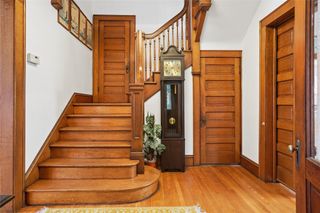 3719 Cottage Grove Avenue, Des Moines, IA 50311