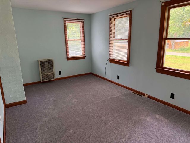 123 Turtle Pond Road, Lee, NH 03861