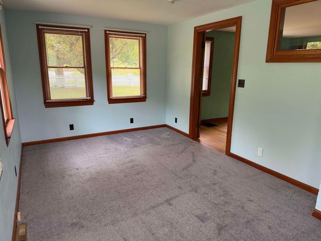123 Turtle Pond Road, Lee, NH 03861