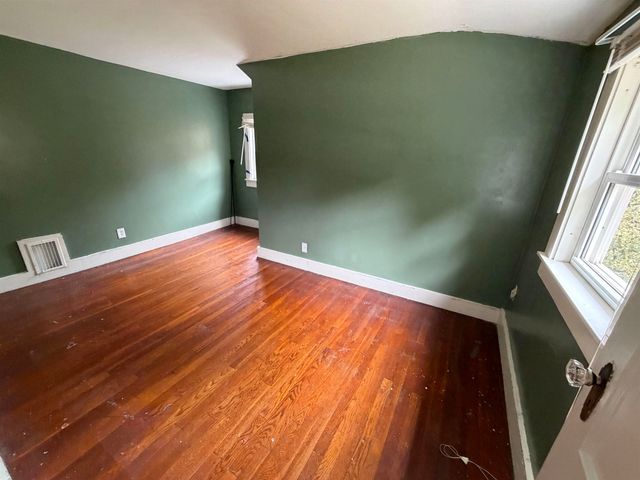 123 Turtle Pond Road, Lee, NH 03861