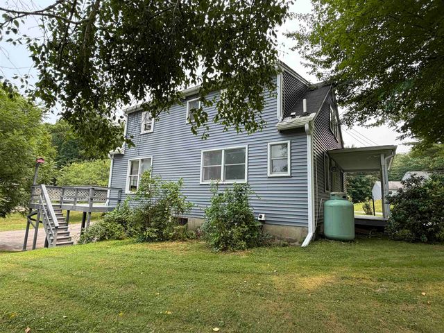 123 Turtle Pond Road, Lee, NH 03861