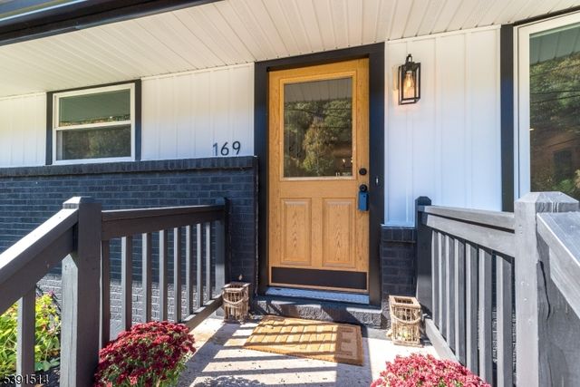 169 York Rd, Milford Boro, NJ 08848