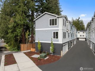 19505 Damson Road #C2, Lynnwood, WA 98036