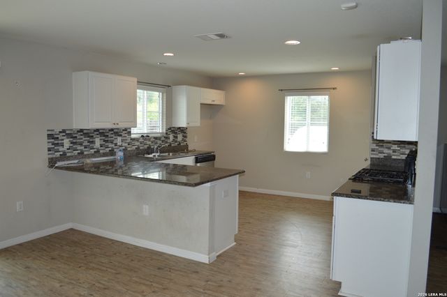 10539 LEGACY CV, San Antonio, TX 78240