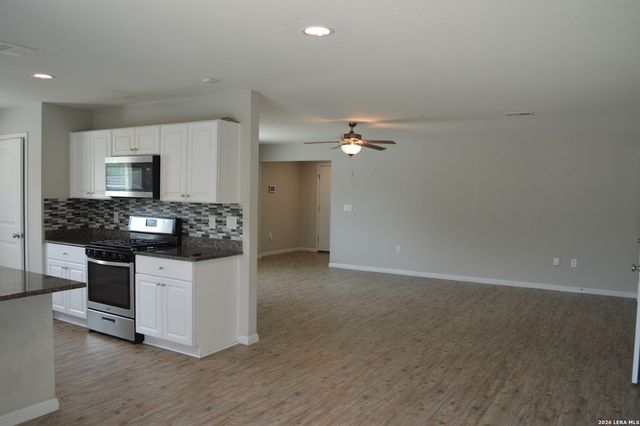 10539 LEGACY CV, San Antonio, TX 78240