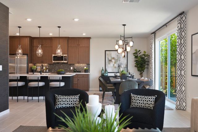 12072 Mircado Way, Rancho Cordova, CA 95742