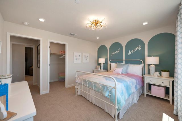 12072 Mircado Way, Rancho Cordova, CA 95742