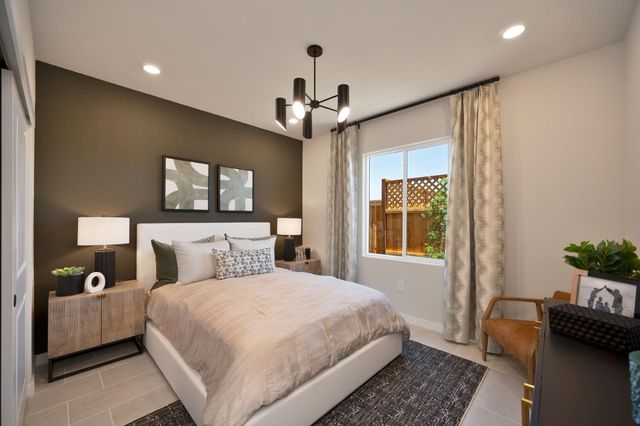 12072 Mircado Way, Rancho Cordova, CA 95742