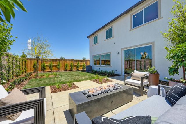12072 Mircado Way, Rancho Cordova, CA 95742
