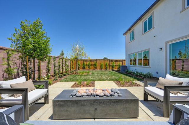 12072 Mircado Way, Rancho Cordova, CA 95742