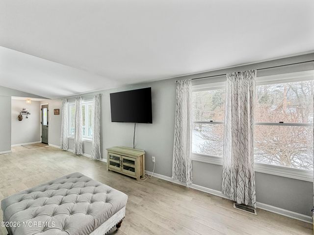 260 Perrineville Road, Jackson, NJ 08527