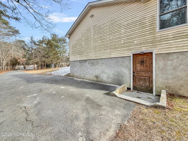260 Perrineville Road, Jackson, NJ 08527