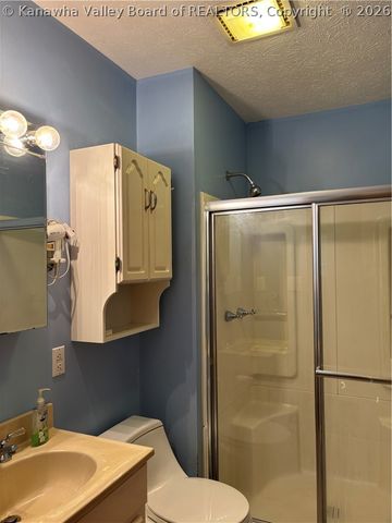 833 Daverton Road, South Charleston, WV 25303