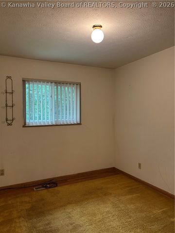 833 Daverton Road, South Charleston, WV 25303
