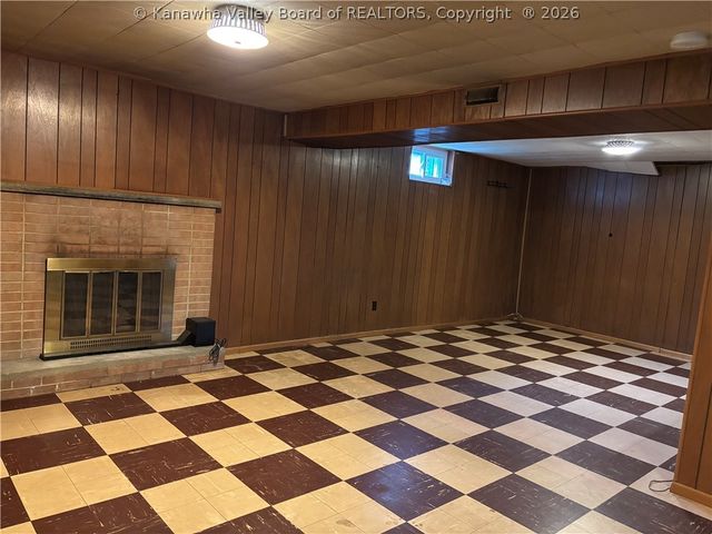 833 Daverton Road, South Charleston, WV 25303