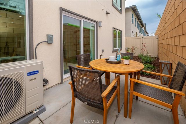 14401 Maraschino Ave., Fontana, CA 92335
