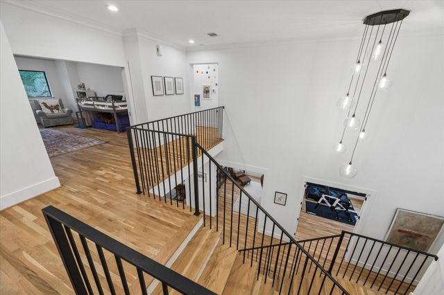 1260 Candlelight Lane, Houston, TX 77018