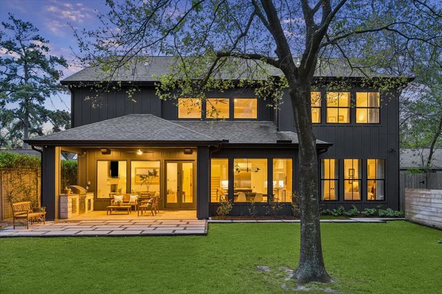 1260 Candlelight Lane, Houston, TX 77018