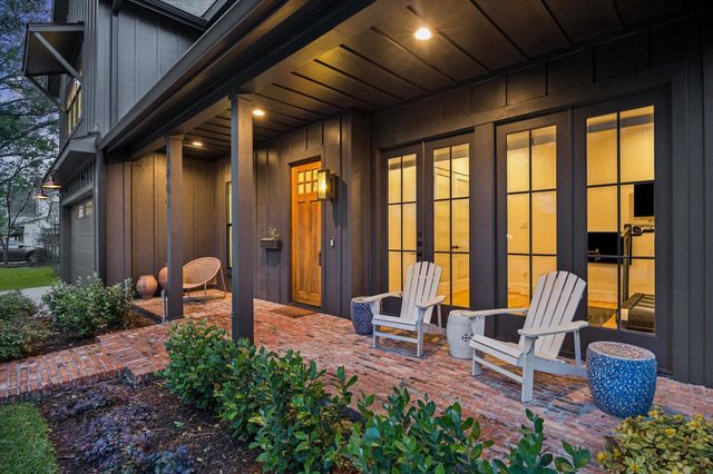 1260 Candlelight Lane, Houston, TX 77018