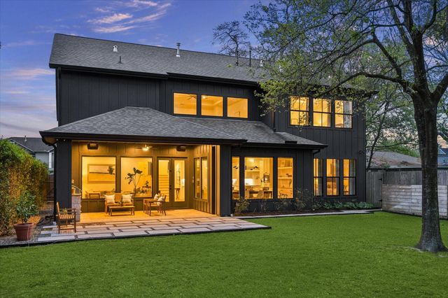 1260 Candlelight Lane, Houston, TX 77018