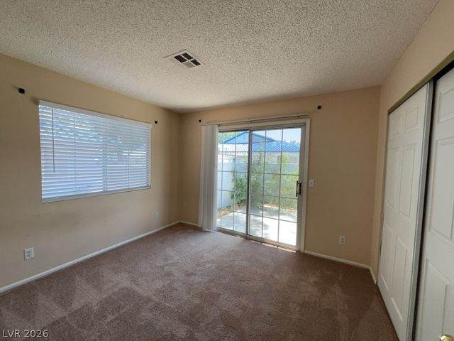 2136 Chertsey Drive D, Las Vegas, NV 89108