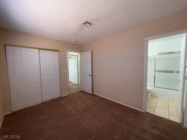 2136 Chertsey Drive D, Las Vegas, NV 89108