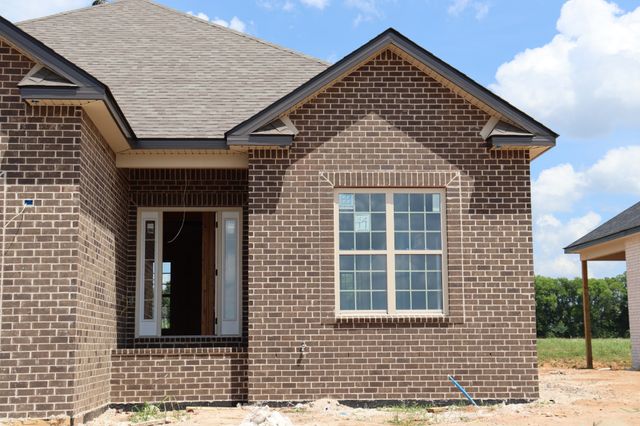 225 Harvest Moon Dr, Clarksville, TN 37043