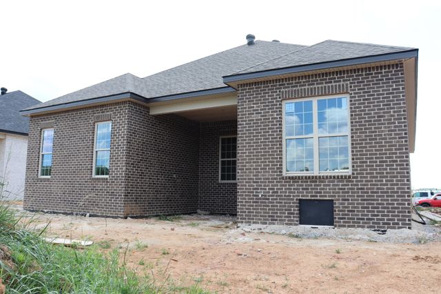 225 Harvest Moon Dr, Clarksville, TN 37043