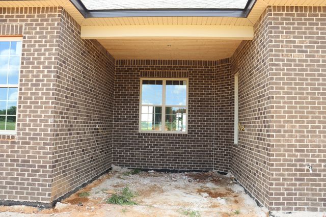 225 Harvest Moon Dr, Clarksville, TN 37043