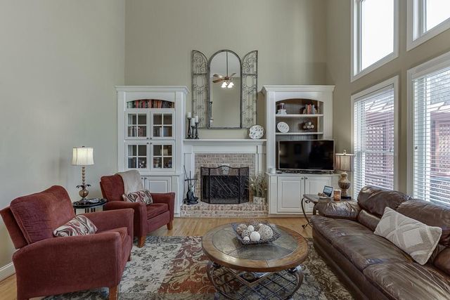 382 Spring Willow Drive, Sugar Hill, GA 30518