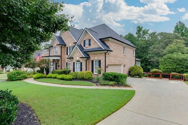 382 Spring Willow Drive, Sugar Hill, GA 30518