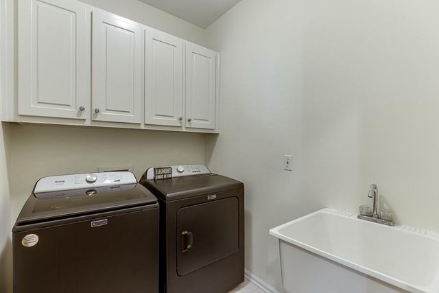 382 Spring Willow Drive, Sugar Hill, GA 30518