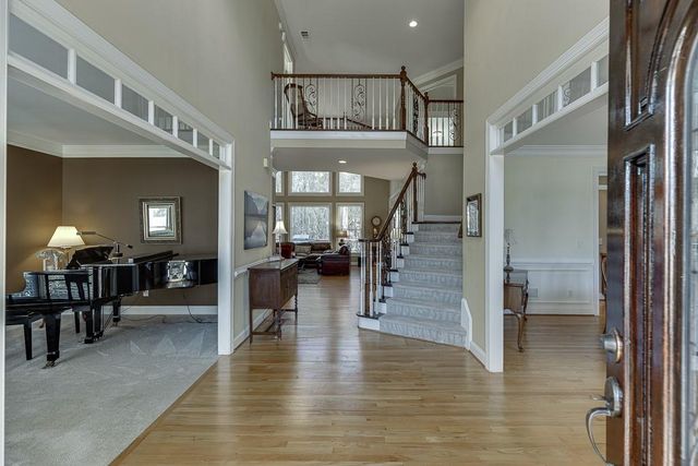 382 Spring Willow Drive, Sugar Hill, GA 30518