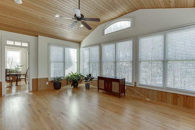 382 Spring Willow Drive, Sugar Hill, GA 30518