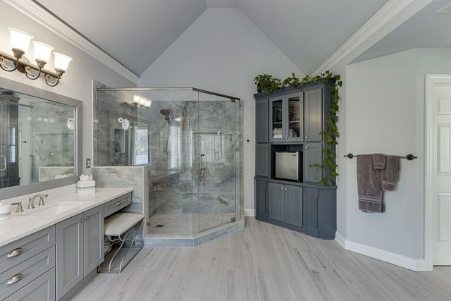 382 Spring Willow Drive, Sugar Hill, GA 30518