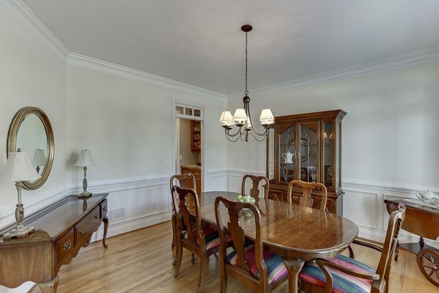 382 Spring Willow Drive, Sugar Hill, GA 30518