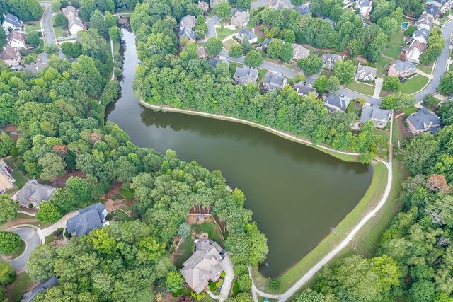 382 Spring Willow Drive, Sugar Hill, GA 30518