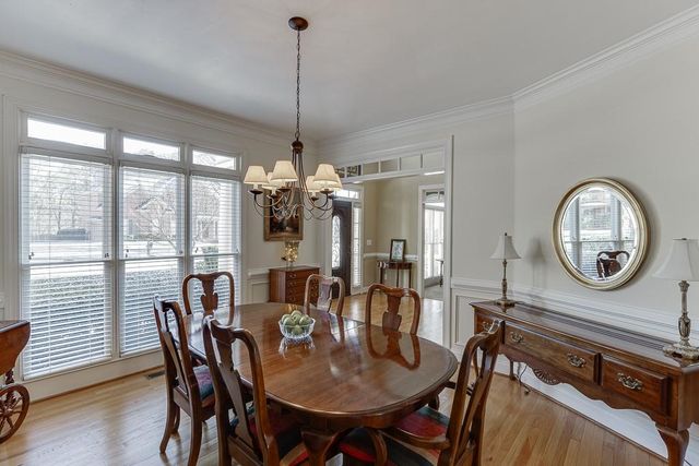 382 Spring Willow Drive, Sugar Hill, GA 30518