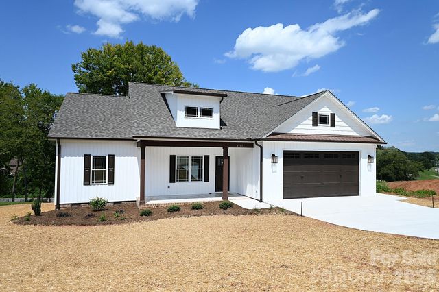 4940 Southview Drive, Hickory, NC 28602