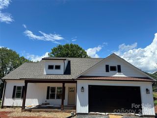 4940 Southview Drive, Hickory, NC 28602
