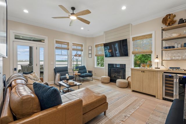 945 Cove Bay Lane 14, Mount Pleasant, SC 29464