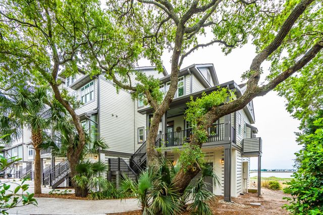 945 Cove Bay Lane 14, Mount Pleasant, SC 29464