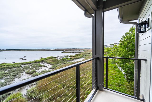 945 Cove Bay Lane 14, Mount Pleasant, SC 29464