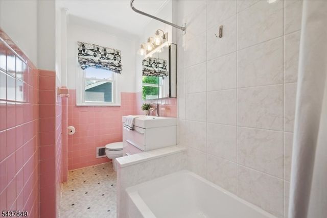 40 Maple Ln, Parsippany-troy Hills Twp., NJ 07034