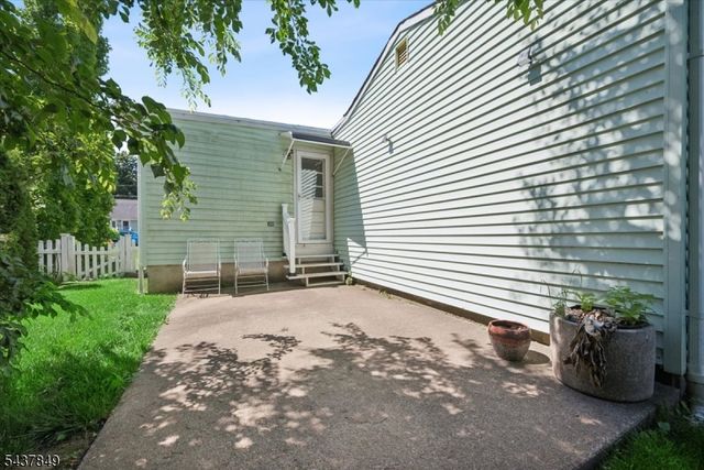 40 Maple Ln, Parsippany-troy Hills Twp., NJ 07034