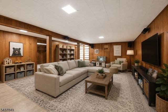 40 Maple Ln, Parsippany-troy Hills Twp., NJ 07034
