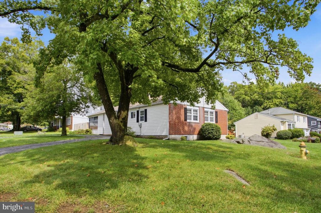 2531 DARTMOUTH WOODS RD, WILMINGTON, DE 19810 — photo 2